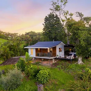 cassowary-falls-gateway-daintree.queenslandhotels.net/
