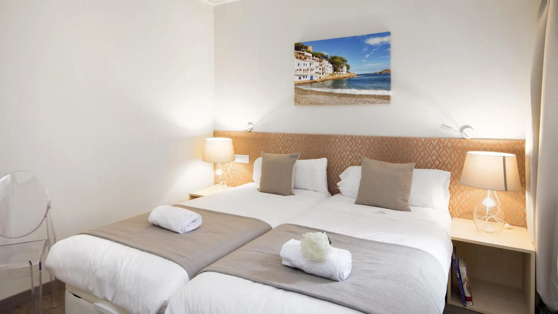 Eixample Building Apartments By Mercedes Heritage Barcelona