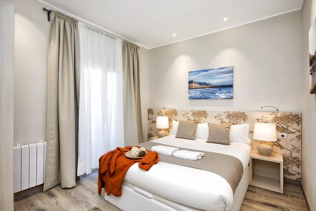 Eixample Building Apartments By Mercedes Heritage Barcelona Spain