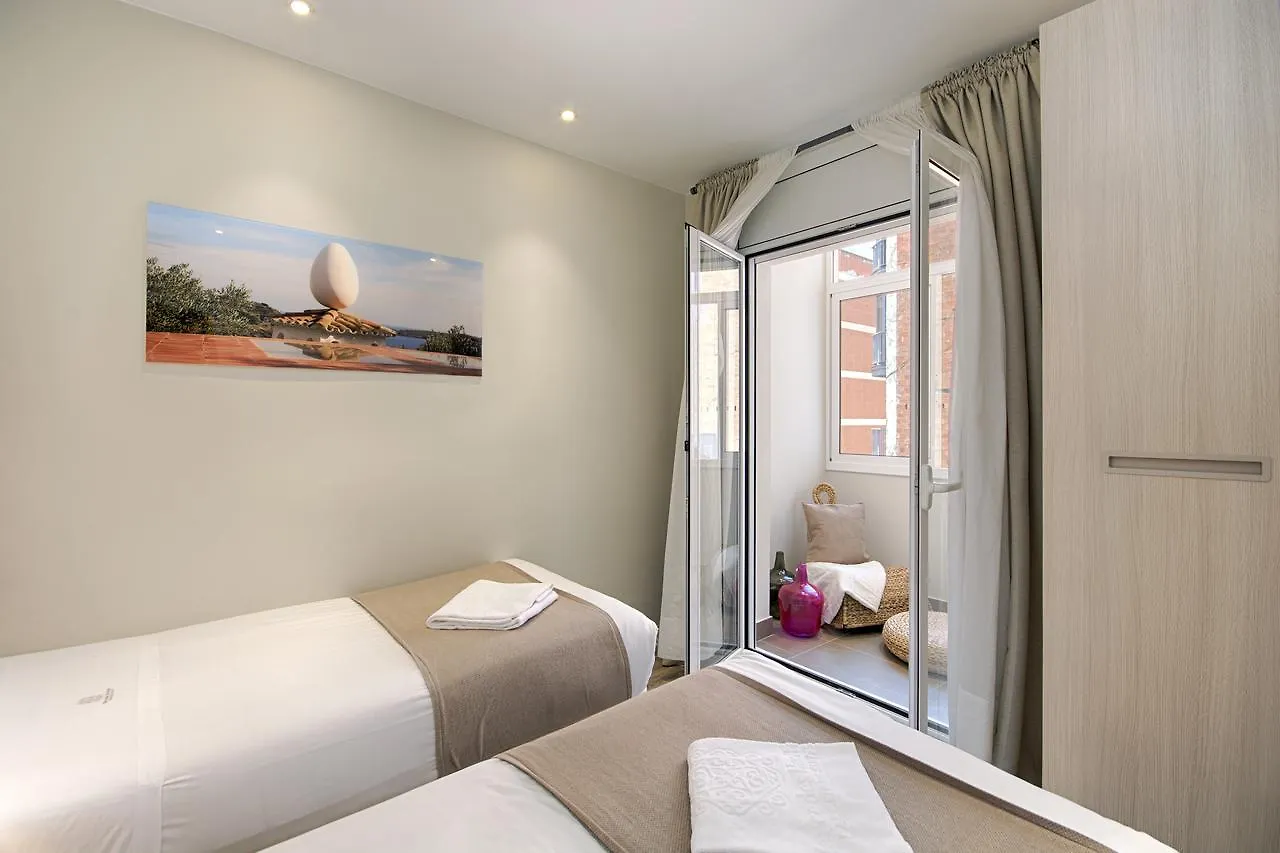 Eixample Building Apartments By Mercedes Heritage Barcelona