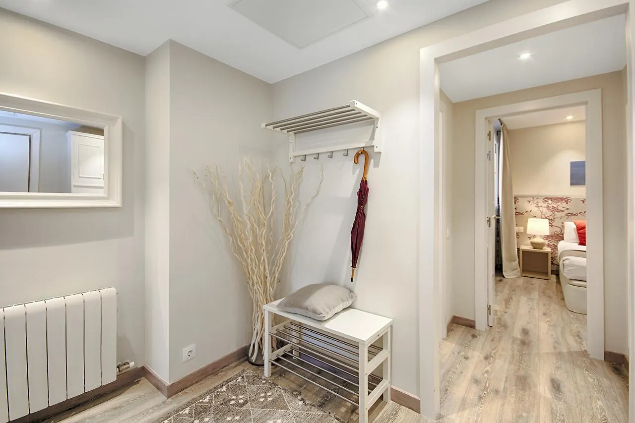 Eixample Building Apartments By Mercedes Heritage Barcelona