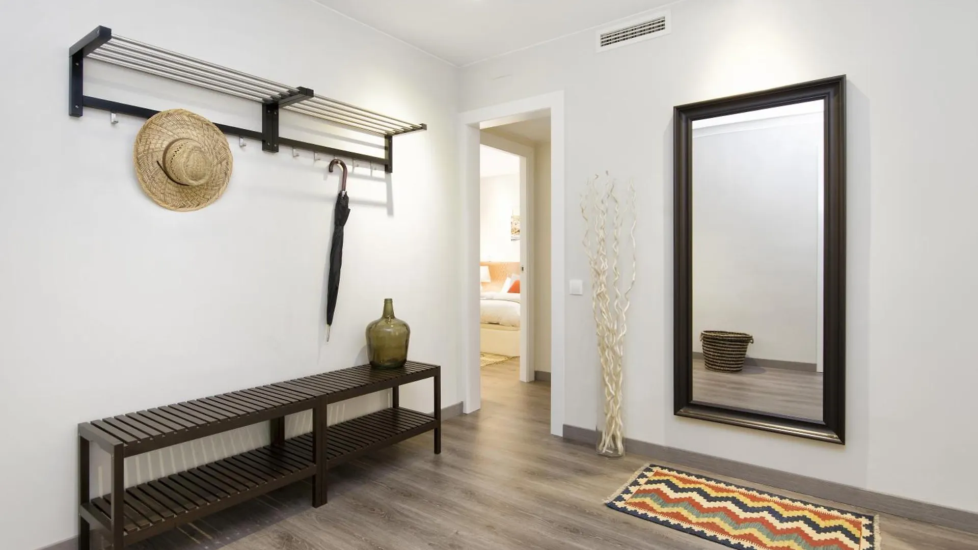 Eixample Building Apartments By Mercedes Heritage Barcelona