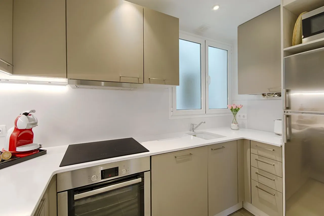 Eixample Building Apartments By Mercedes Heritage Barcelona