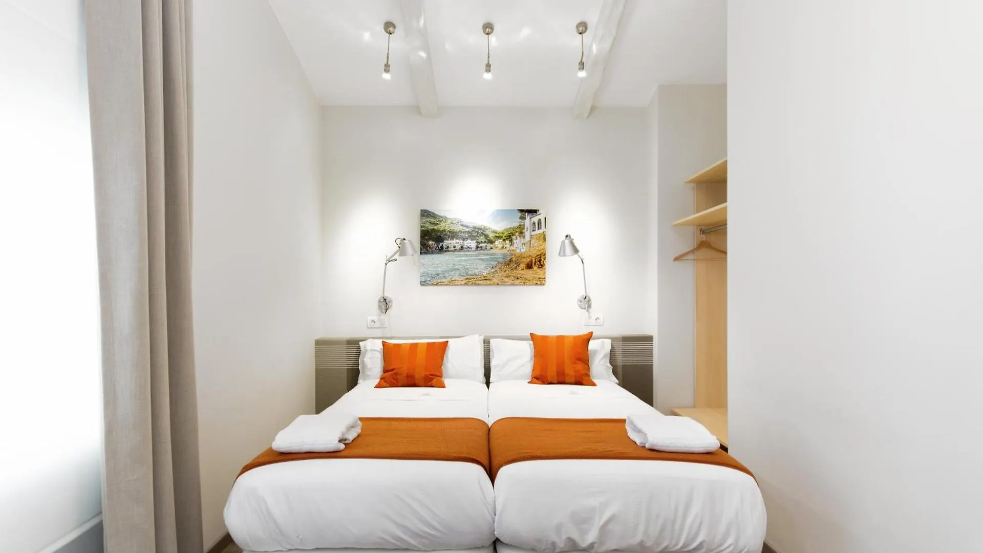 Eixample Building Apartments By Mercedes Heritage Barcelona